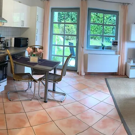 Suedstrand Mit Blick Bis Zur Ostsee, Inkl Schwimmbadnutzung Und Sauna *